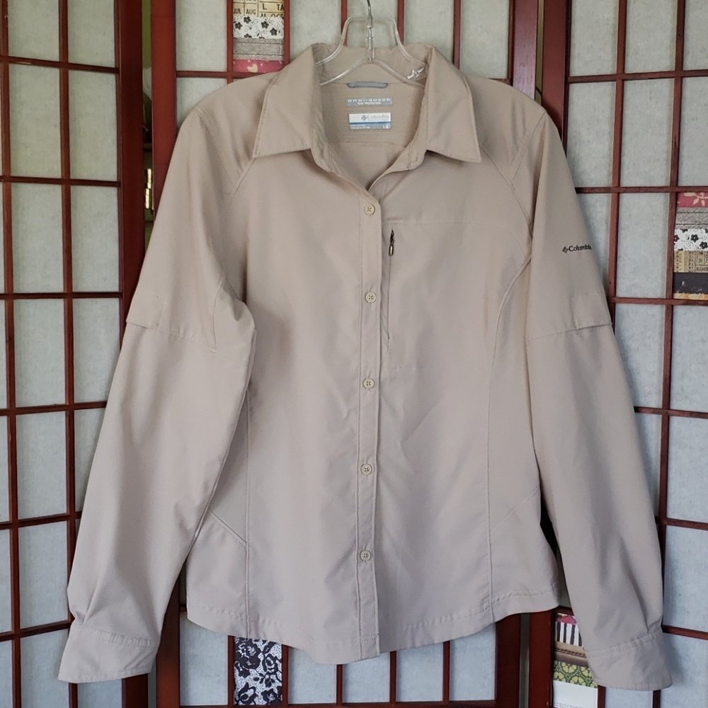 Columbia Women's Tan Button Down Shirt